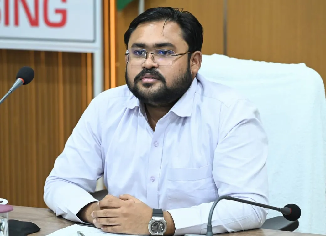 WhatsApp Image 2025-11-09 at 5.24.53 PM