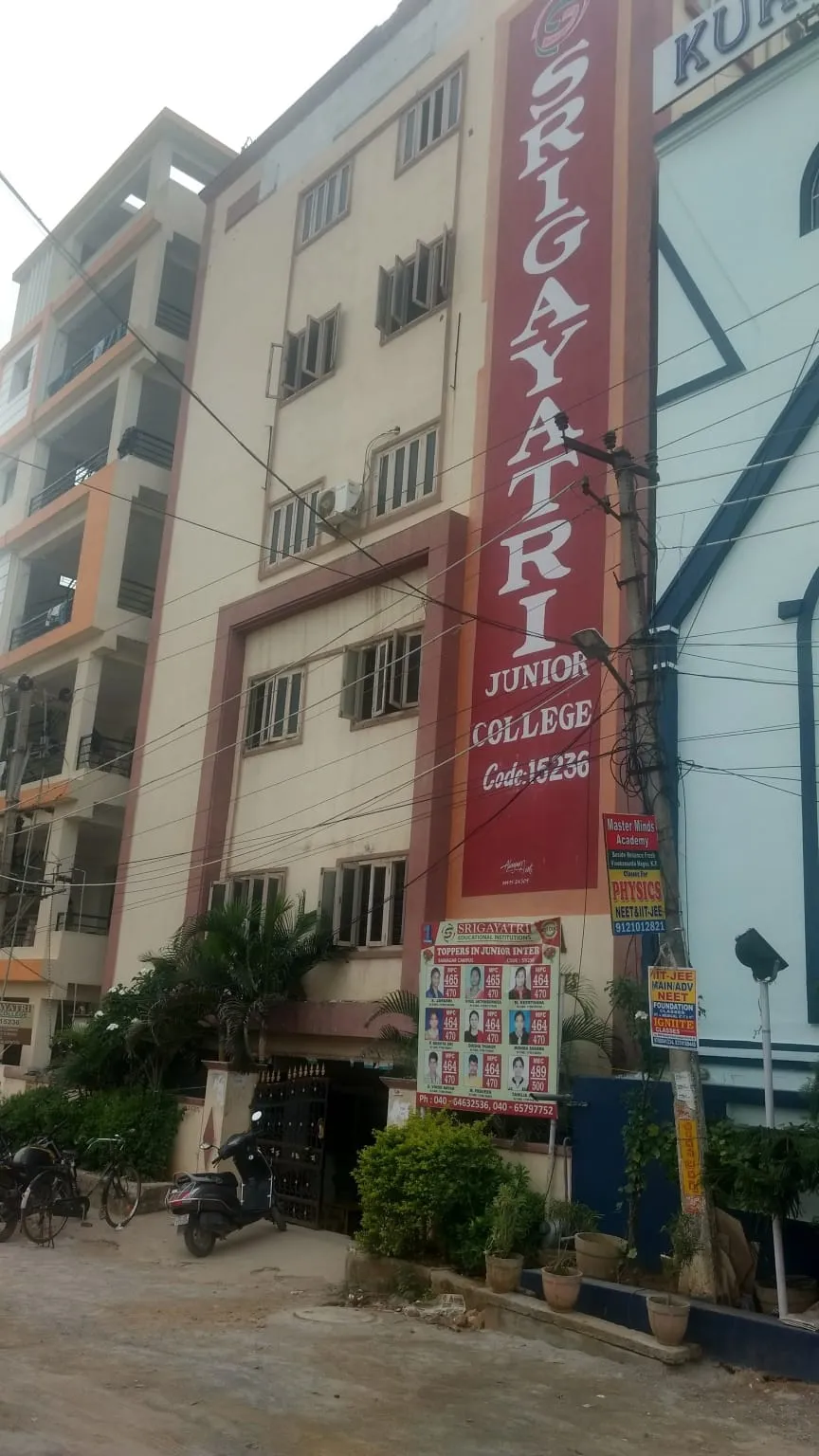 WhatsApp Image 2026-04-20 at 16.39.03