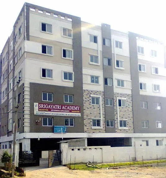 WhatsApp Image 2026-04-20 at 16.39.04 (1)