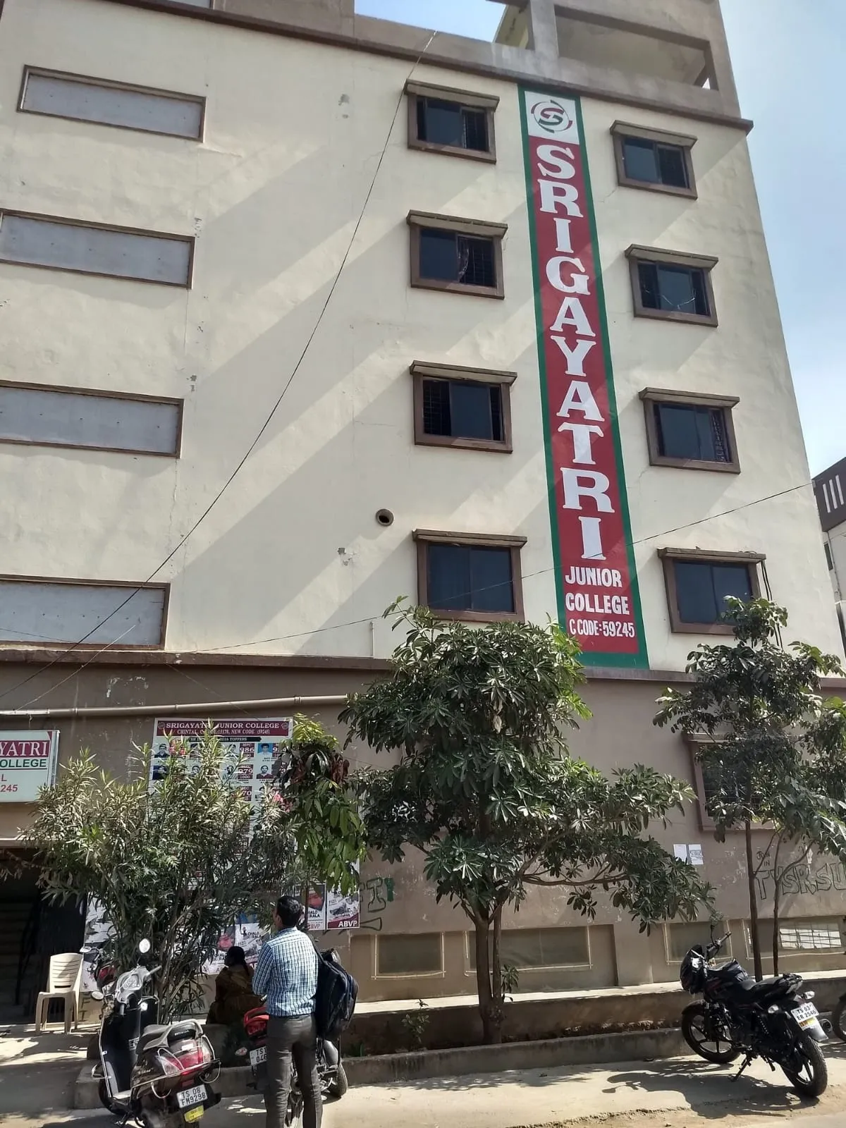 WhatsApp Image 2026-04-20 at 16.39.04