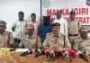కత్తిని పట్టుకున్న కీసర పోలీసులు..
