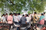 కళ్లాల్లో పేరుకుపోయిన వరి ధాన్యం