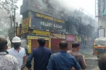 అమీర్‌పేటలో షాపింగ్ కాంప్లెక్స్‌కు మంటలు