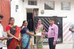 సరూర్‌నగర్‌లో ఎస్‌ఐఆర్ ప్రక్రియను పరిశీలించిన తహసీల్దార్