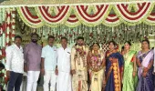 ​నూతన వధూవరులను ఆశీర్వదించిన పారిజాత నర్సింహారెడ్డి