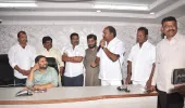 బదిలీపై వెళ్తున్న జోనల్ కమిషనర్ హేమంత్ కేశవ్ పాటిల్‌కు ఘన వీడ్కోలు