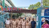 సమయస్ఫూర్తి…నిమిషాల వ్యవధిలోనే విద్యార్థిణి గమ్యానికి చేర్చిన పోలీసులు