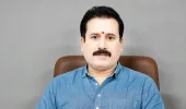 ధాన్యం కేంద్రాల వద్ద రైతుల గోస.. ప్రభుత్వం మొద్దునిద్ర వీడాలి.