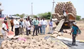 బీబీపేట మండలంలోని వరి ధాన్య కొనుగోలు కేంద్రాన్ని పరిశీలించిన జిల్లా కలెక్టర్