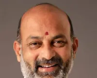 టెన్త్ విద్యార్థులకు కేంద్ర మంత్రి బండి నజరాన 