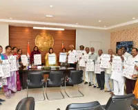 పోలంపల్లి లో  సైకిల్ల పంపిణి