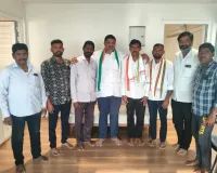 కాంగ్రెస్ లో చేరిన బద్దిపల్లి, బహదూర్ఖాన్ పేట స్వతంత్ర సర్పంచ్ అభ్యర్థులు