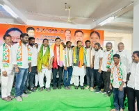 దేవన్‌పల్లి వార్డుల నుంచి కాంగ్రెస్‌ పార్టీలోకి భారీ చేరికలు