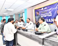 ప్రజావాణి దరఖాస్తులను త్వరితగతిన పరిష్కరించాలి: జీహెచ్‌ఎంసీ కమిషనర్ ఆర్.వి. కర్ణన్..