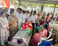 కార్పొరేటర్‌ వంగా మధుసూదన్‌రెడ్డికి డిప్యూటీ మేయర్‌ నివాళి