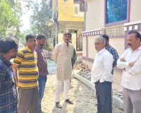 రోడ్డు పనుల్లో నాణ్యత పాటించాలి: కార్పొరేటర్ మొద్దు లచ్చిరెడ్డి.