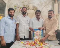 మతోన్మాద శక్తులపై కొట్లాడడమే గాంధీజీకి ఇచ్చే నిజమైన నివాళి.