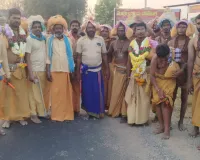 శ్రీశైలం కాలినడకను  బయలుదేరిన నాగర్ కర్నూల్ శివదీక్ష స్వాములు...