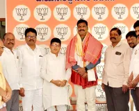 ప్రజాసేవలో ఐదేళ్ల ప్రస్థానం: లచ్చిరెడ్డికి కాలనీవాసుల నీరాజనం