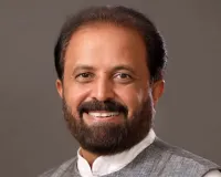 మైనారిటీలకు సర్కారు భరోసా: రంజాన్ కానుకల పంపిణీ