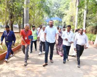 ఇందిరా పార్క్‌లో కమిషనర్ ఆకస్మిక తనిఖీ