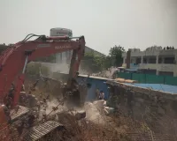 కబ్జాకోరల్లో ‘కాటి’ భూములు.. 