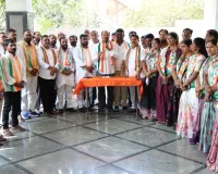కట్టర్ బీజేపీ కార్యకర్తలు... కాంగ్రెస్ పార్టీలోకి చేరికలు