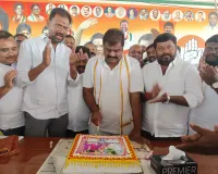 ఘనంగా చెరుకు శ్రీనివాస్ రెడ్డికి జన్మదిన వేడుకలు 