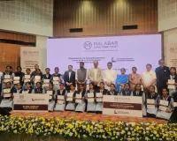 56 మంది పేద విద్యార్థిణిలకు స్కాలర్షిప్ అందించిన మలబార్ చారిటబుల్ ట్రస్ట్