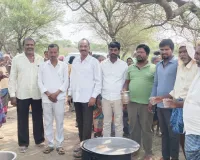 జాలిగామలో ఉపాధి కూలీలకు రాగిజావా పంపిణీ