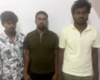గవర్నర్లు, మంత్రుల పేర్లతో ఐపీఎల్ టికెట్ల దందా!