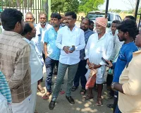 పంట మార్చితే ప్రభుత్వం రైతులకు గోసే మిగిల్చింది
