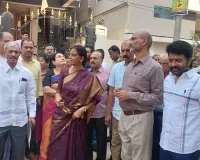 ఎస్‌ఎన్‌డీపీ నాలా పనుల జాప్యంపై ఆగ్రహం వ్యక్తం చేసిన సబితా ఇంద్రారెడ్డి 