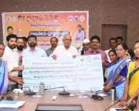 మహిళా సాధికారతకు పెద్దపీట