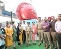 సికింద్రాబాద్‌లో భారీ హెల్మెట్ శిల్పం ప్రారంభం