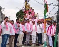 తెలంగాణ రాష్ట్ర ఆవిర్భావ వేడుకలు ఘనంగా నిర్వహించిన బీఆర్ఎస్ నాయకులు