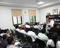 ఎఫ్-లైన్ దరఖాస్తులను వెంటనే పరిష్కరించాలి