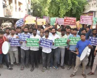 చైతన్యపురిలో పోలీస్ అభ్యర్థుల మహా ధర్నా