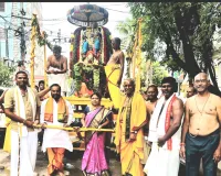 హనుమత్ రథోత్సవంలో పాల్గొన్న పున్న గణేష్ దంపతులు 