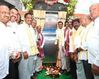 *తెలంగాణ రహదారులకు సరికొత్త వైభవం: దేశానికే ఆదర్శంగా మౌలిక వసతుల కల్పన
