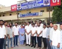 నిరుద్యోగులపై పోలీసుల లాఠీ చార్జీ 
