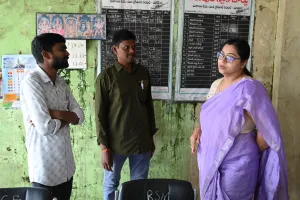 ఫర్టిలైజర్ దుకాణాల్లో అందుబాటులో ఉన్న ఎరువులను స్టాక్ బోర్డుల్లో ప్రదర్శించాలి..