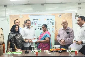 రామాంజినేయులు కుటుంబానికి  సంజీవని ఇన్సూరెన్స్ ద్వారా 5 లక్షలు రూపాయలు