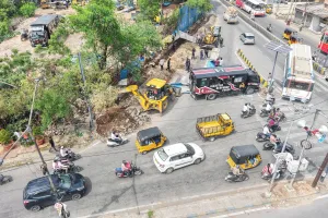 మూసీ న‌ది గ‌ర్భంలో ఆక్ర‌మ‌ణ‌ల తొల‌గింపు