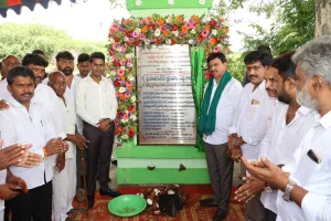 పేదల సంక్షేమం, అభివృద్ధి కోసం కృషి చేస్తున్న ప్రభుత్వానికి అండగా ఉండాలి.....