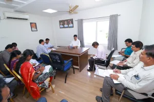 ప్యాక్స్ కేంద్రాల ద్వారా రైతులకు యూరియా సరఫరాకు చర్యలు