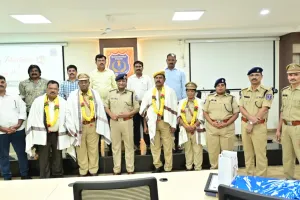 పోలీసు ఉద్యోగం ఎన్నో సవాళ్లతో కూడుకున్నది.. 