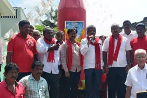 పద్ధతి మార్చుకోకపోతే మీ ఇంటిని  ముట్టడిస్తాం.. 