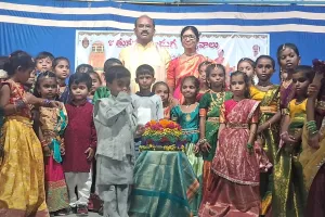 అంగరంగ వైభవంగా రామానుజన్ స్కూల్లో బతుకమ్మ సంబరాలు 