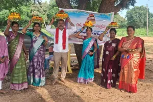 సిద్దిలకుంట లో ఘనంగా గల్ఫ్ బతుకమ్మ వేడుకలు.